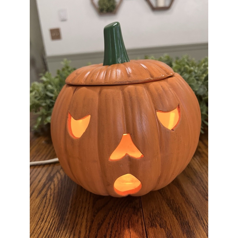 Vintage 70s Ceramic Light Up Orange Halloween Pumpkin Jack-o'-lantern Lid - Picture 2 of 9